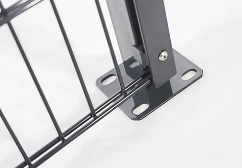 Eckpfosten mit Vierkantscheibe, grün